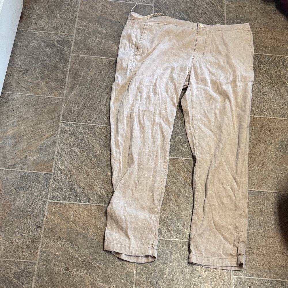 Tommy Bahama Light Tan Chinos